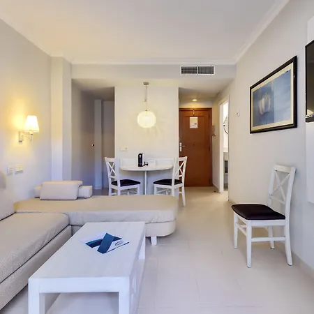 Garden Aparthotel 4*