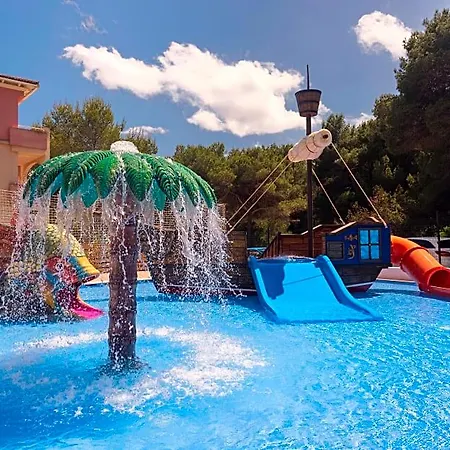 Hotel apartamentowy Garden 4*