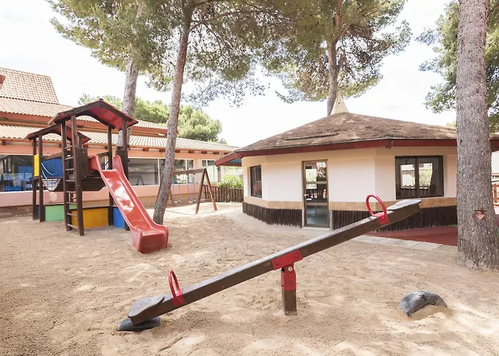 Garden Aparthotel 4*