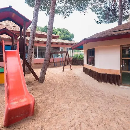 Garden 4*